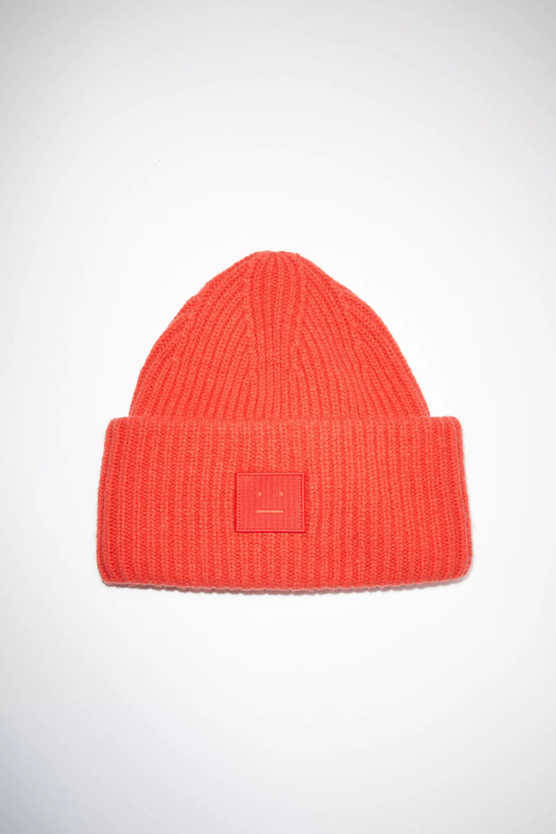 Acne Studios Beanie Mit Grosem Face-Logo Chilirot Best Sale