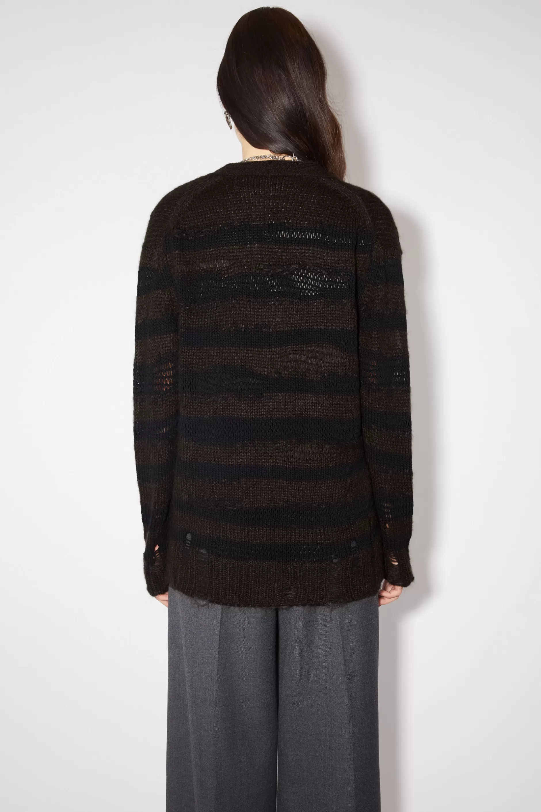 Acne Studios Gestreifter Cardigan Im Used-Look Warmes Holzkohlengrau/Grau Sale