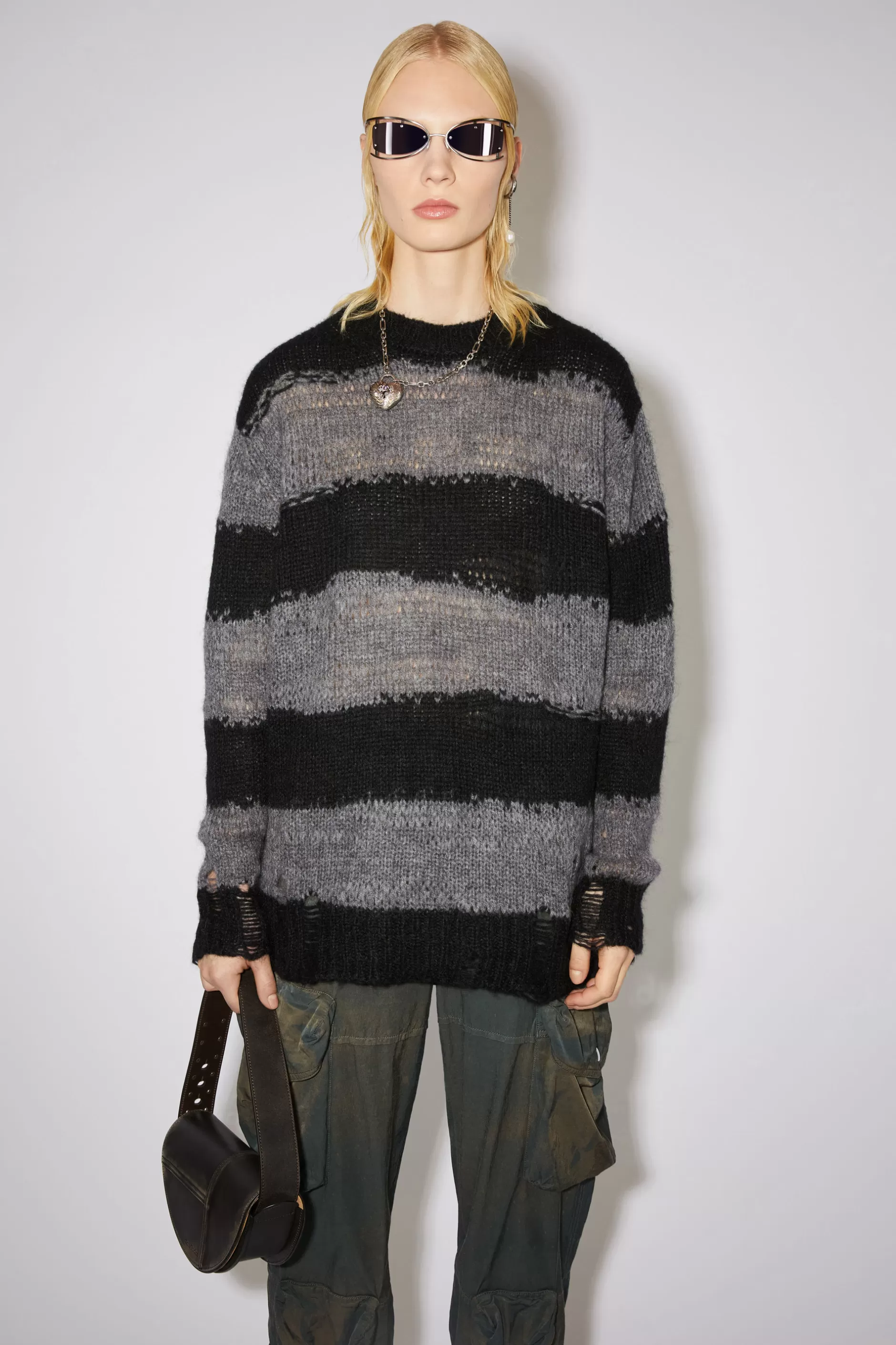 Acne Studios Gestreifter Pullover Im Used-Look Grau/Schwarz New