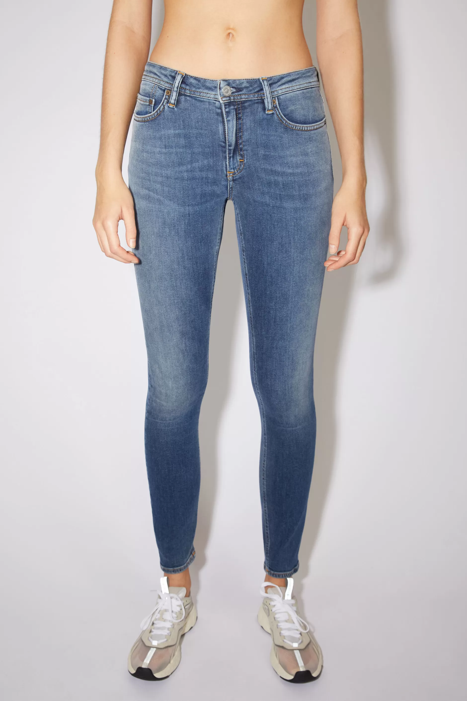 Acne Studios Jeans In Enger Passform Mid Blue New