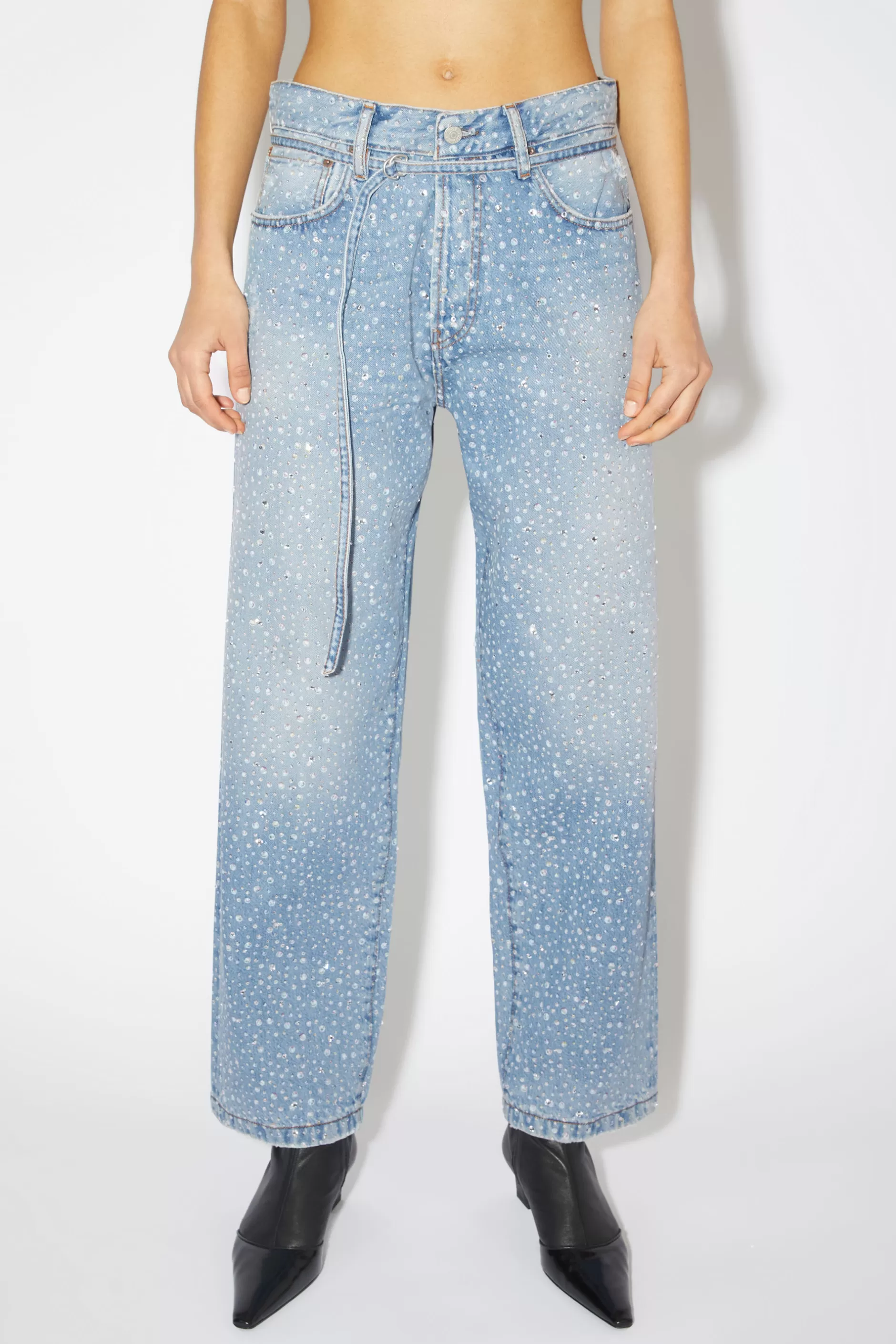 Acne Studios Jeans In Lockerer Passform – 1991 Toj Mit Strass Hellblau Fashion