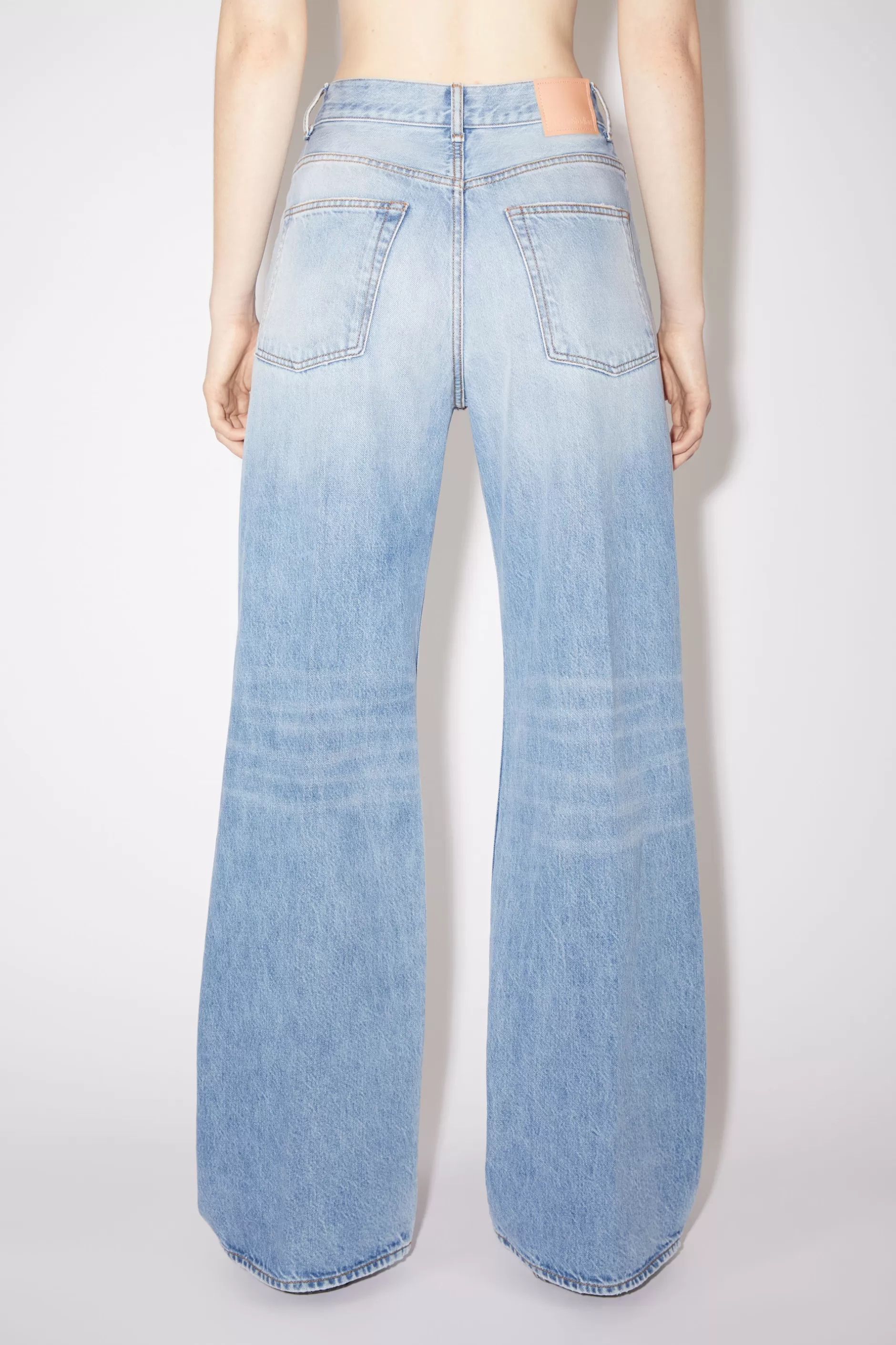 Acne Studios Jeans In Lockerer Passform – 2022 Hellblau Fashion