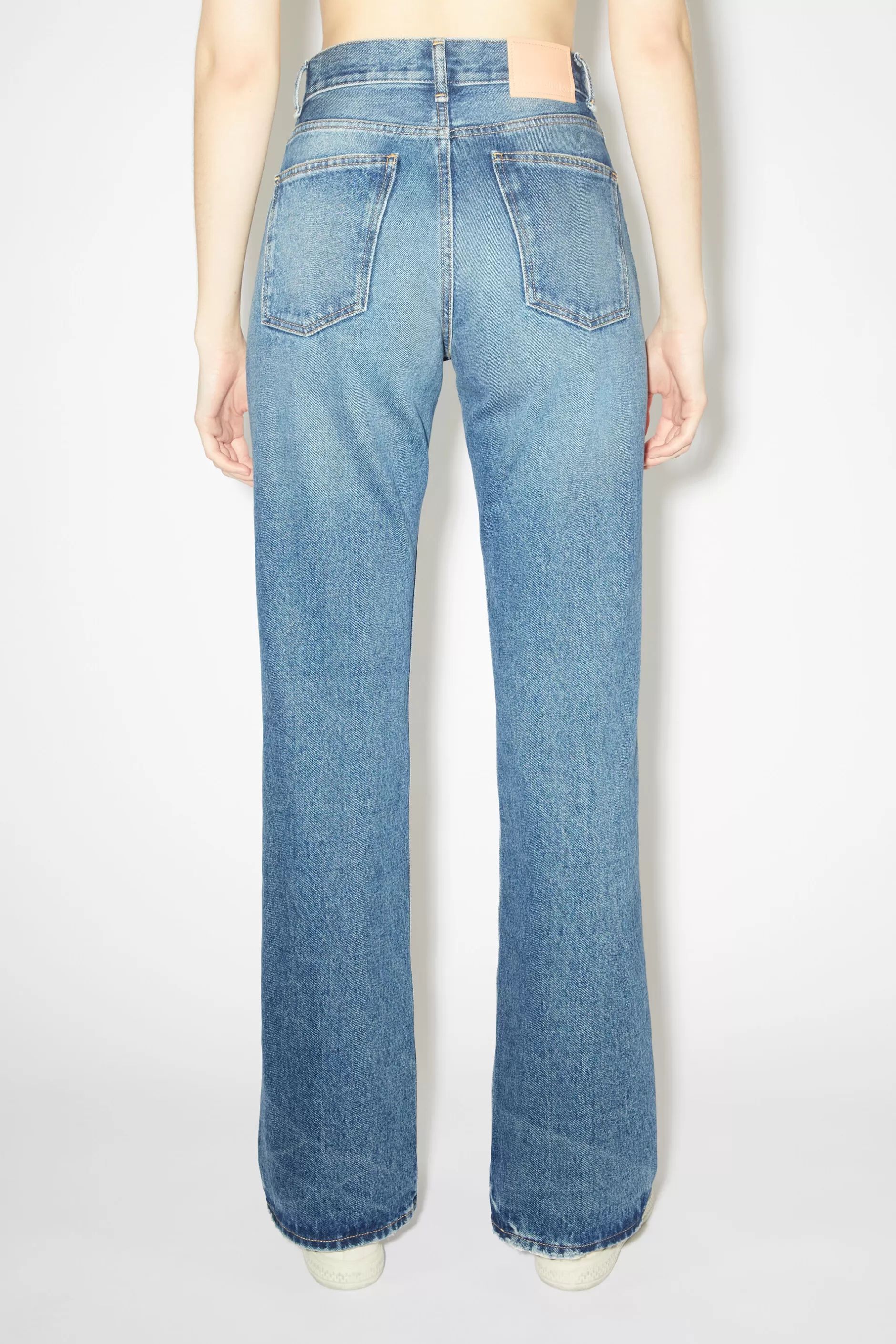 Acne Studios Jeans In Regularer Passform – 1977 Mid Blue Store