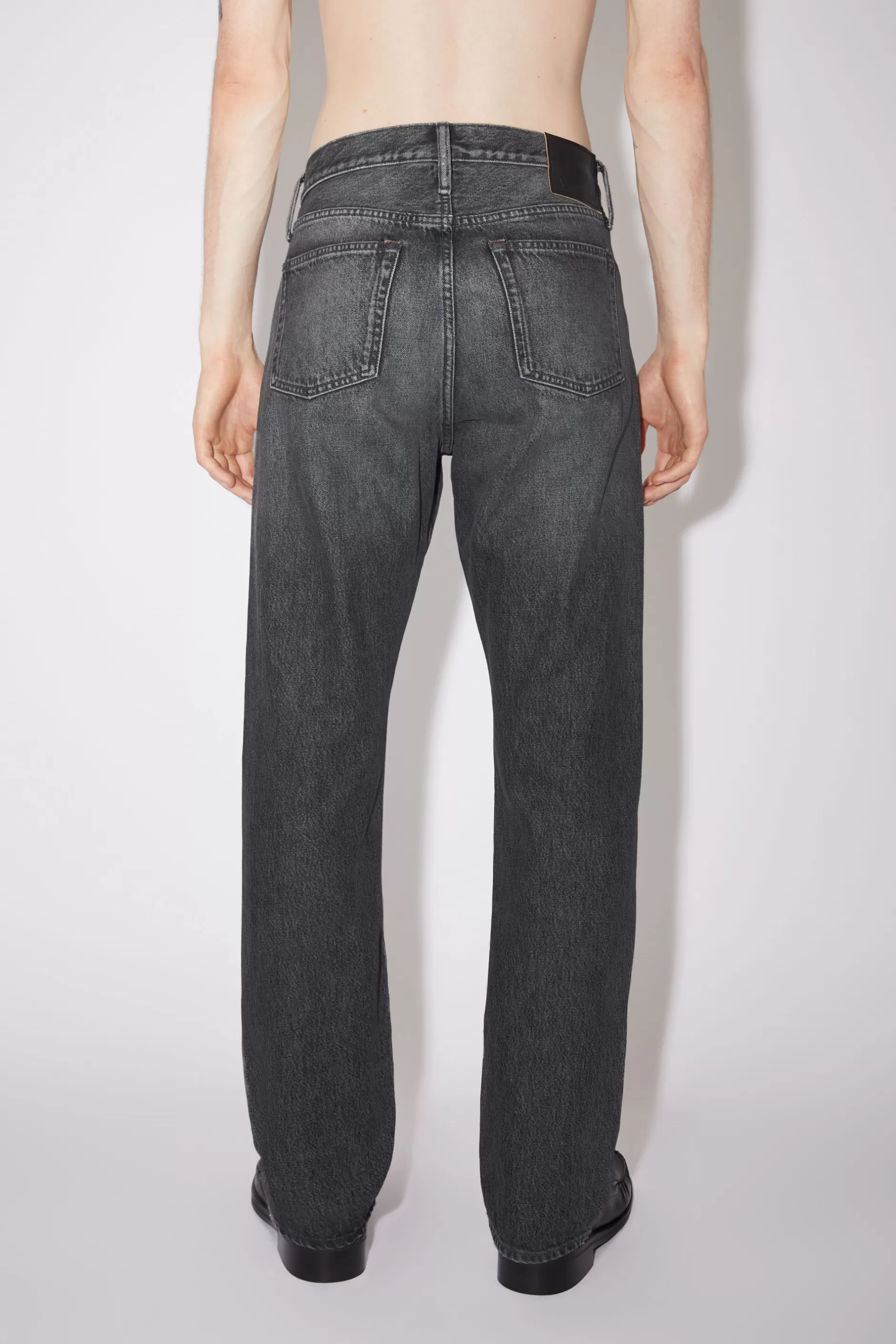 Acne Studios Jeans In Regularer Passform – 1996 Schwarz Cheap