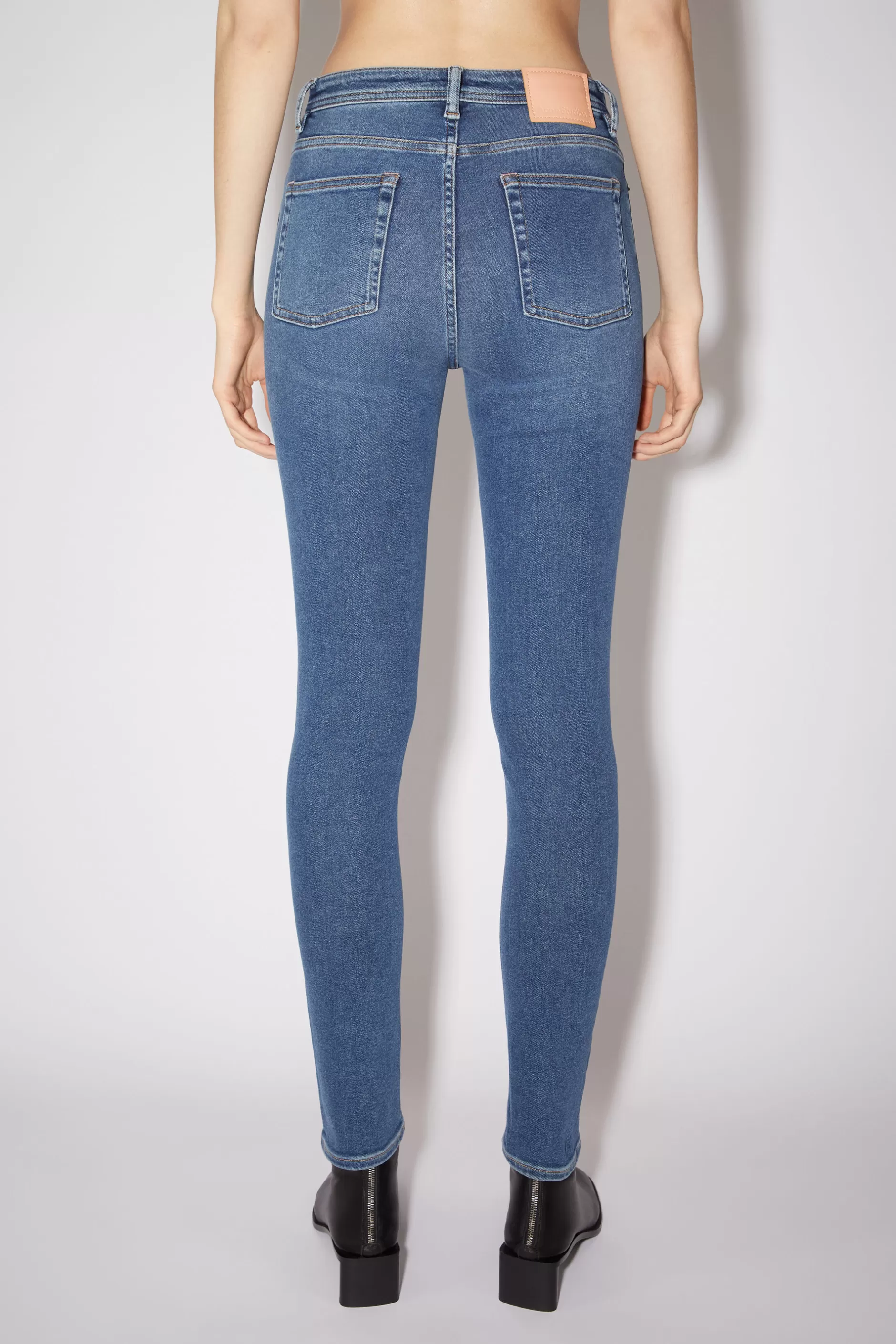 Acne Studios Jeans Mit Enger Passform –Peg Mid Blue Best Sale