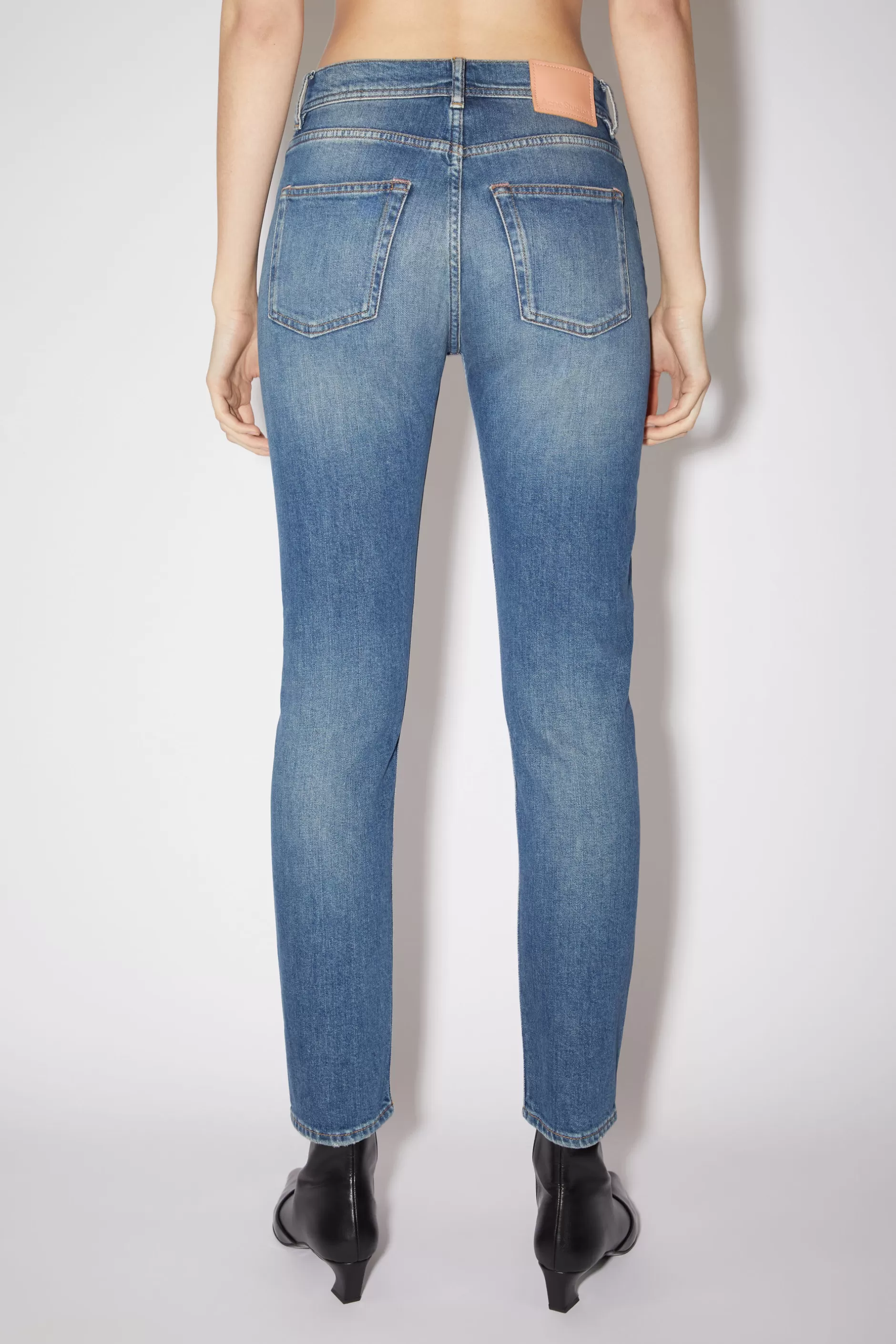 Acne Studios Jeans Mit Schmaler Passform – Melk Mid Blue Clearance