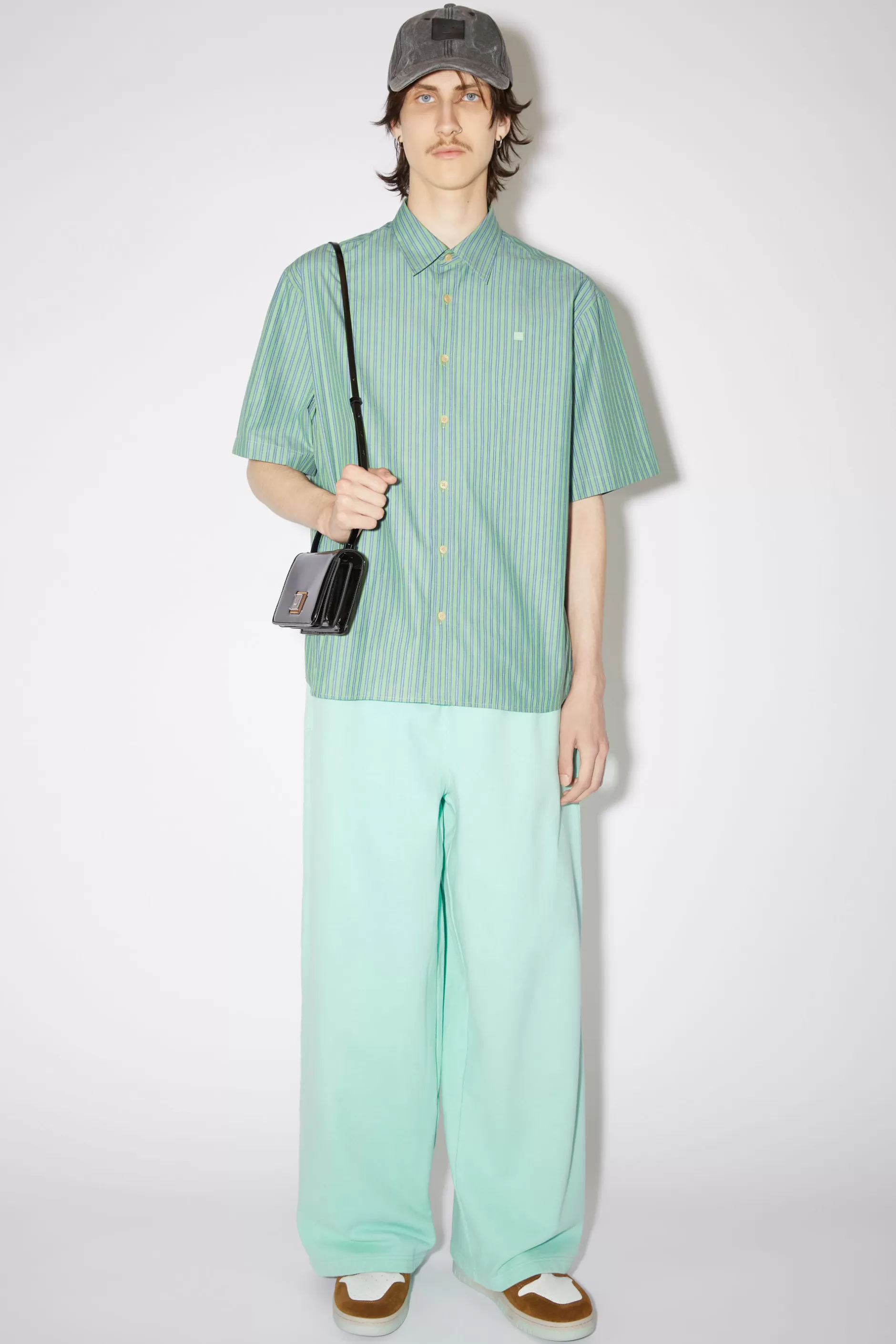 Acne Studios Kurzarmliges Hemd Jadegrun/Blau Clearance