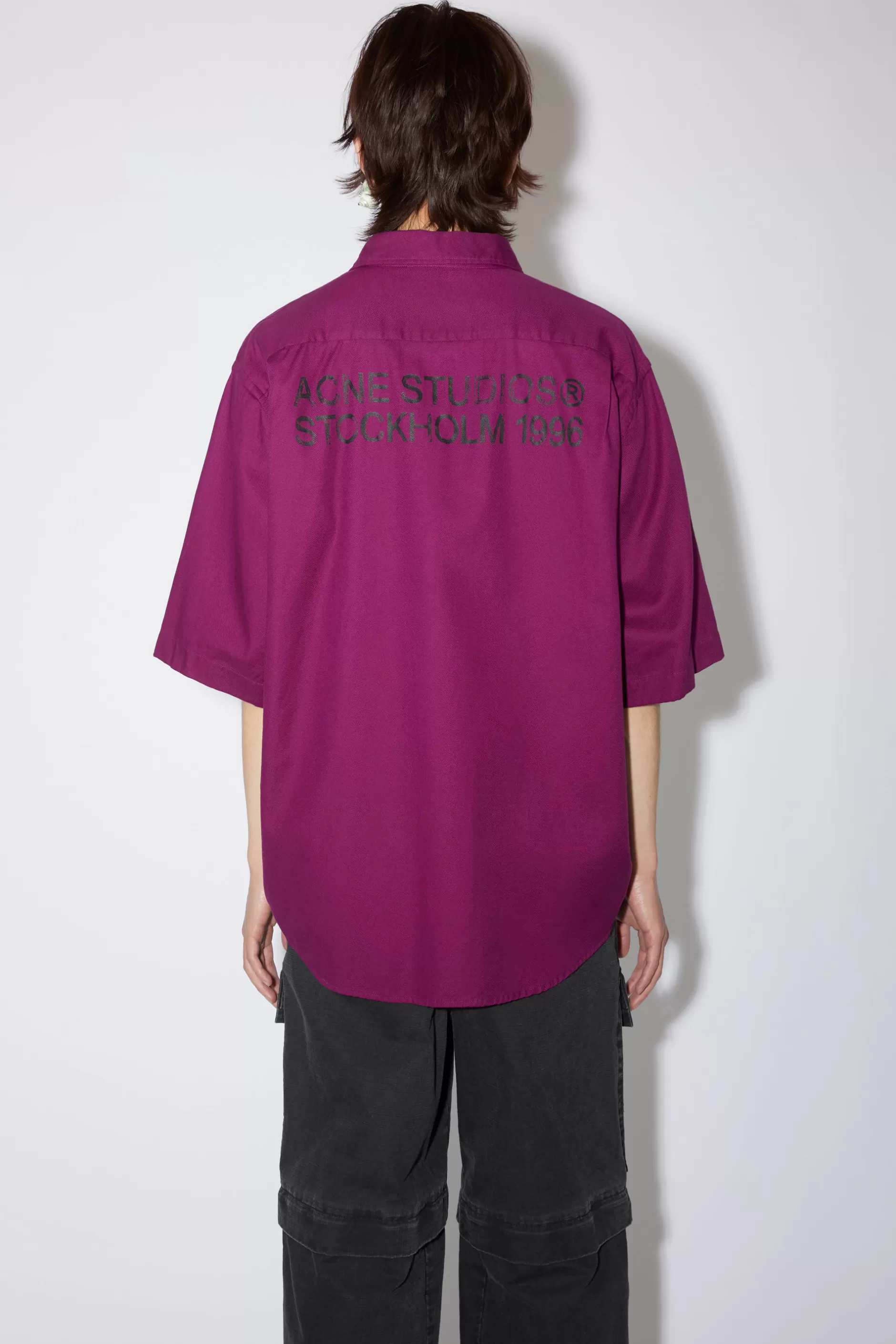 Acne Studios Kurzarmliges Hemd Mit Knopfleiste Beeren-Lila Discount