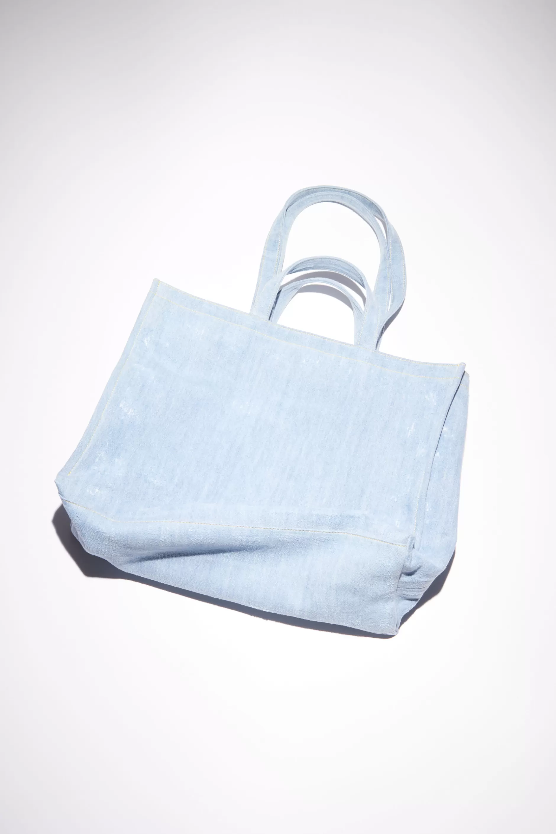 Acne Studios Logo-Tote Mit Schulterriemen Hellblau Clearance