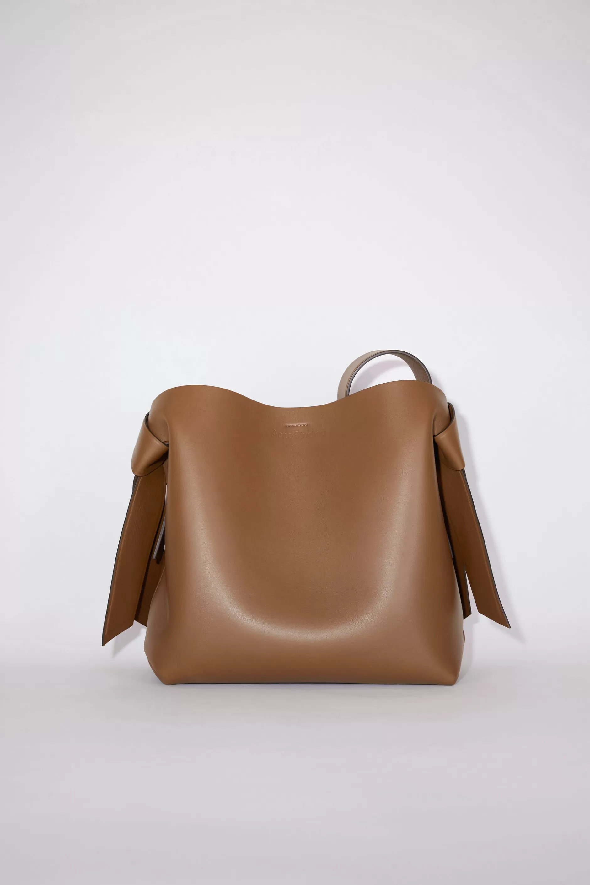 Acne Studios Musubi Midi Schultertasche Camelbraun Shop