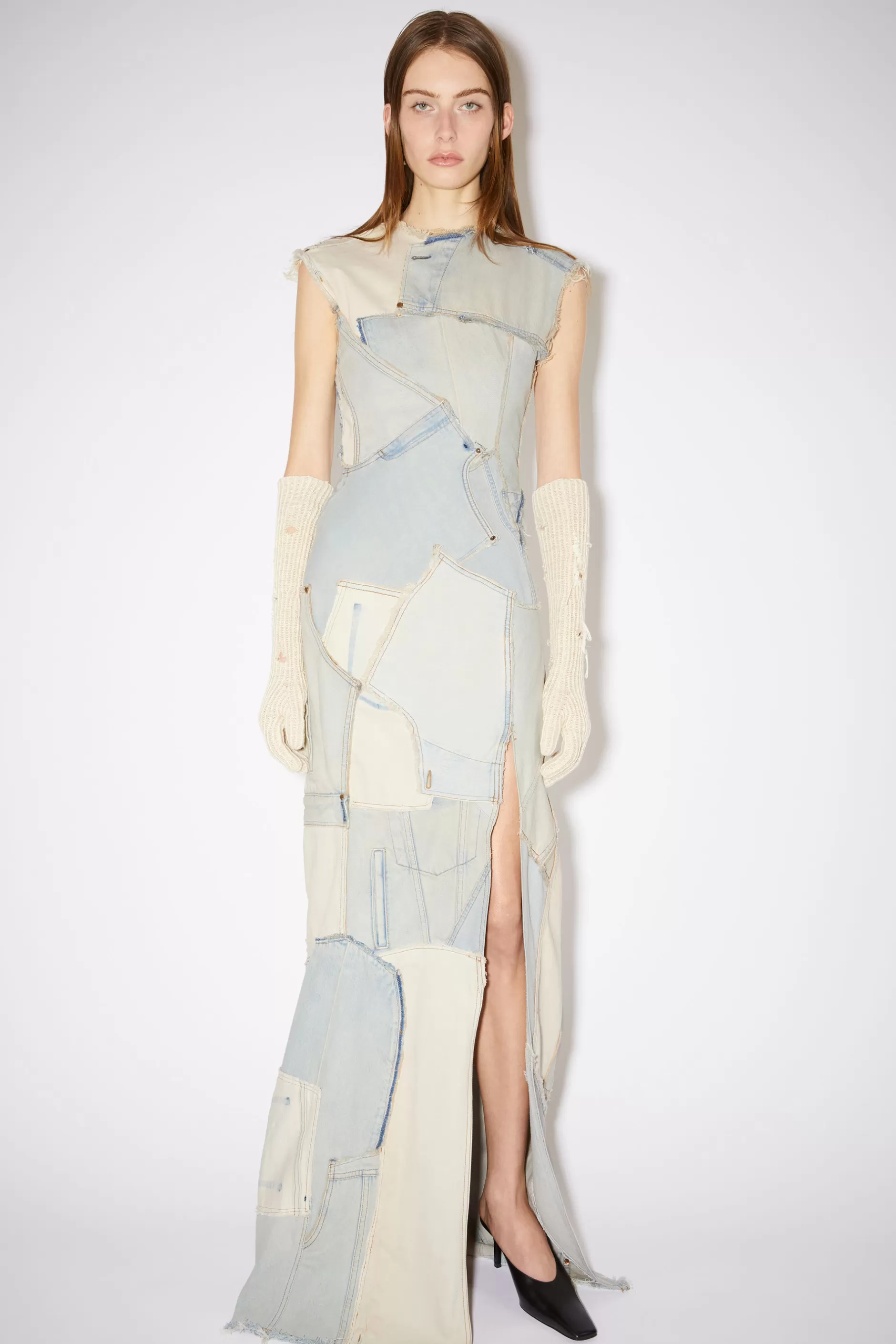 Acne Studios Patchwork-Kleid Aus Denim Helle Sandfarbe Discount