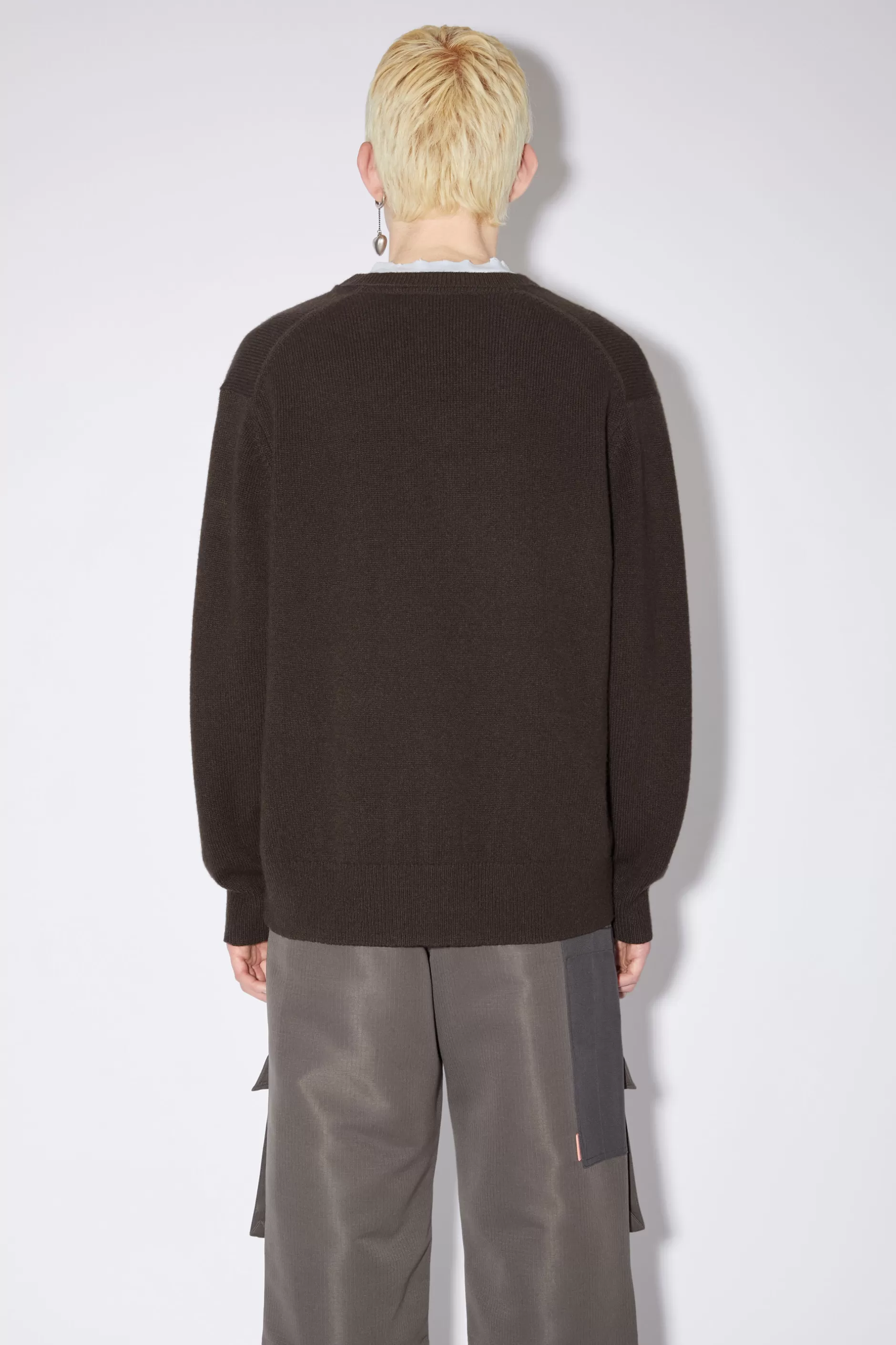 Acne Studios Pullover Aus Wolle Und Cashmere Mit V-Ausschnitt Kaffeebraun Shop