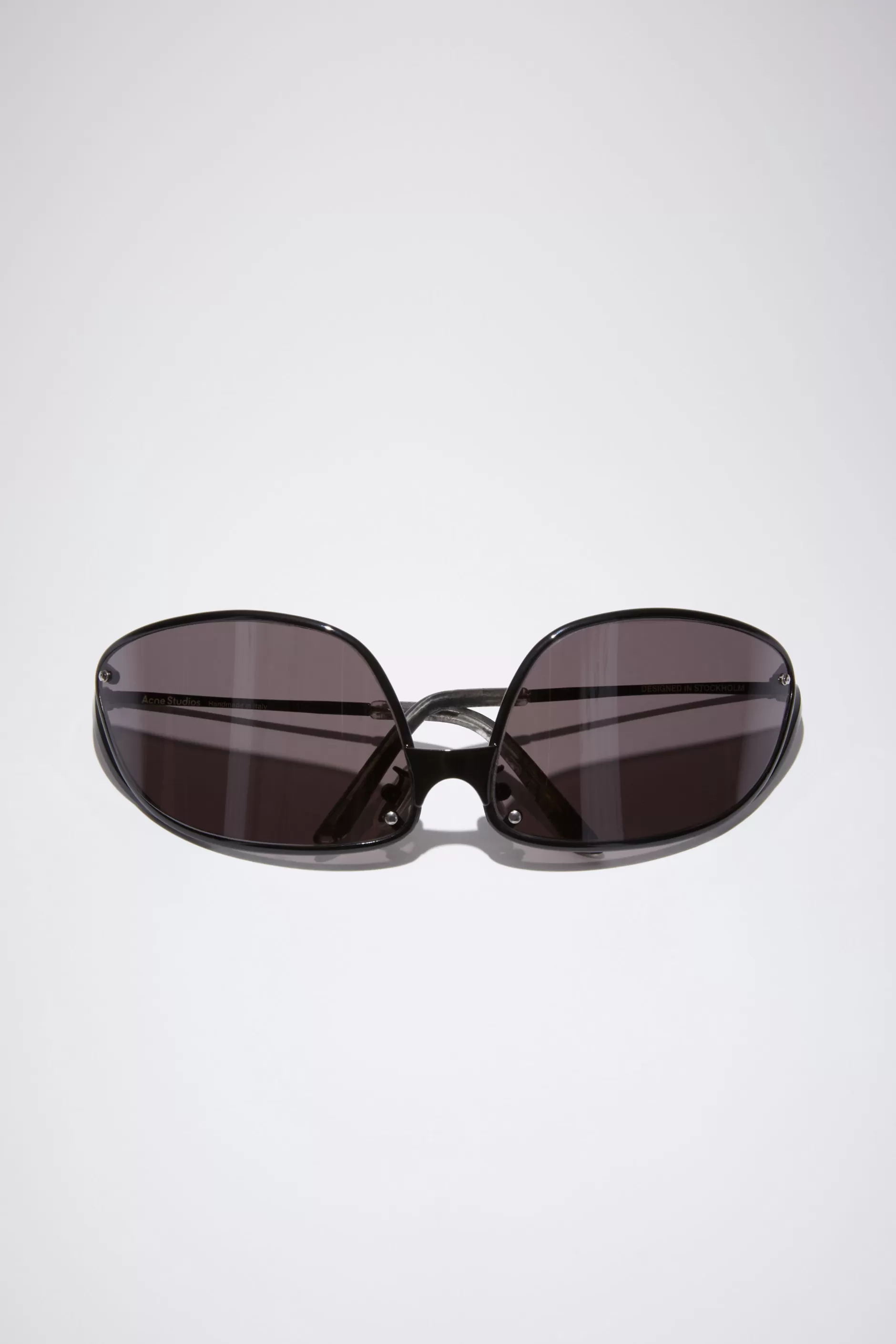 Acne Studios Sonnenbrillen Schwarz/Schwarz Store