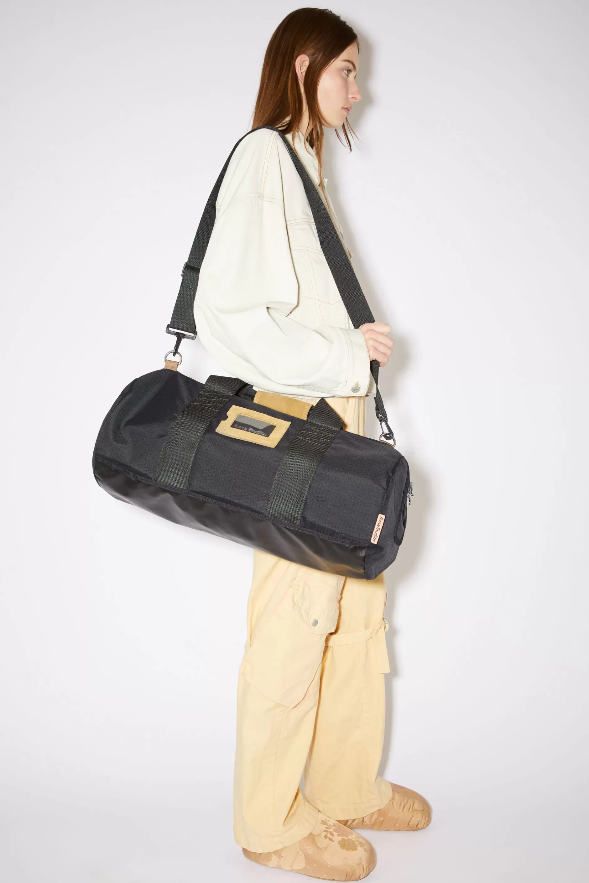 Acne Studios Sporttasche Aus Nylon Schwarz Online