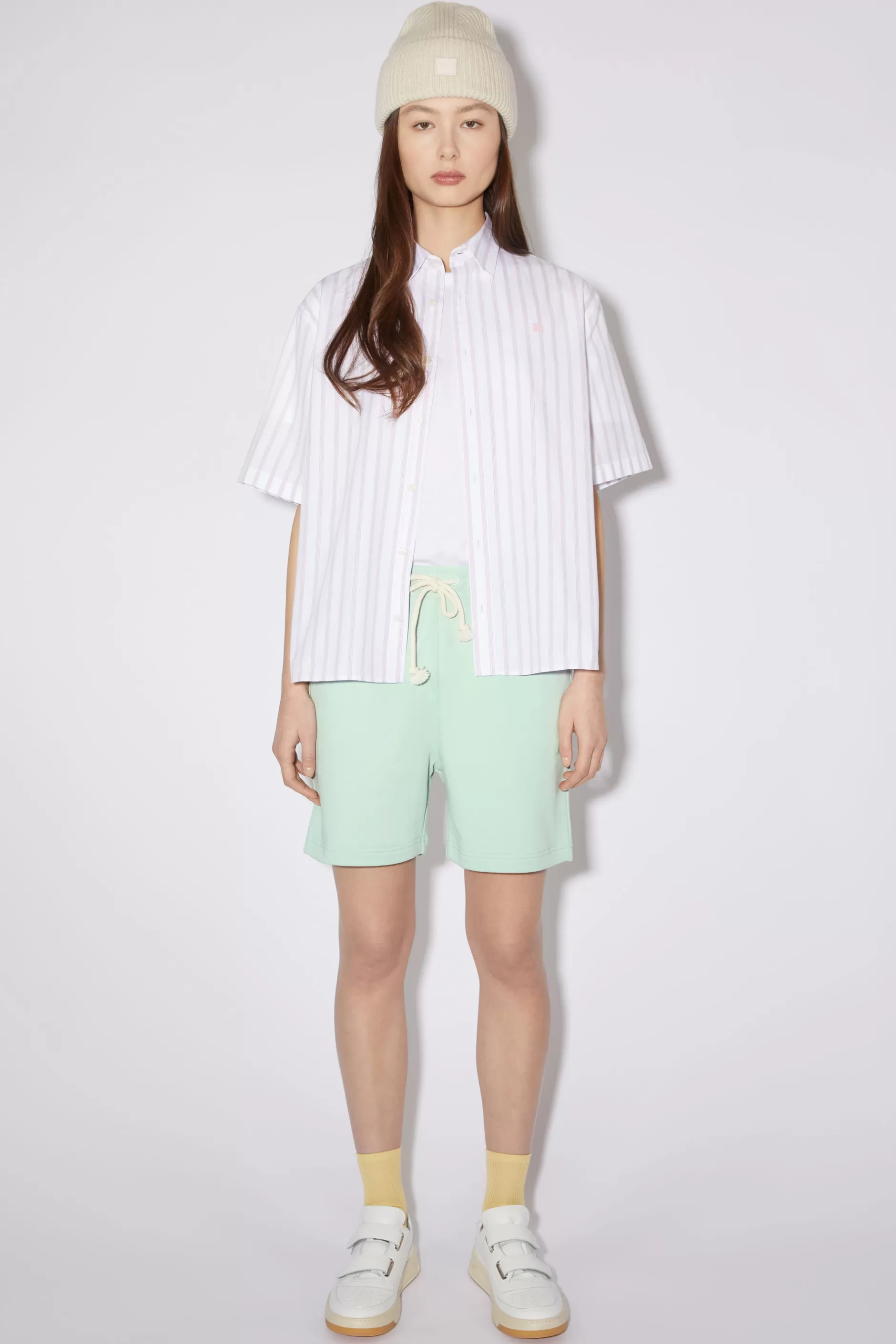 Acne Studios Sweatshorts Aus Baumwolle Zartgrun Store