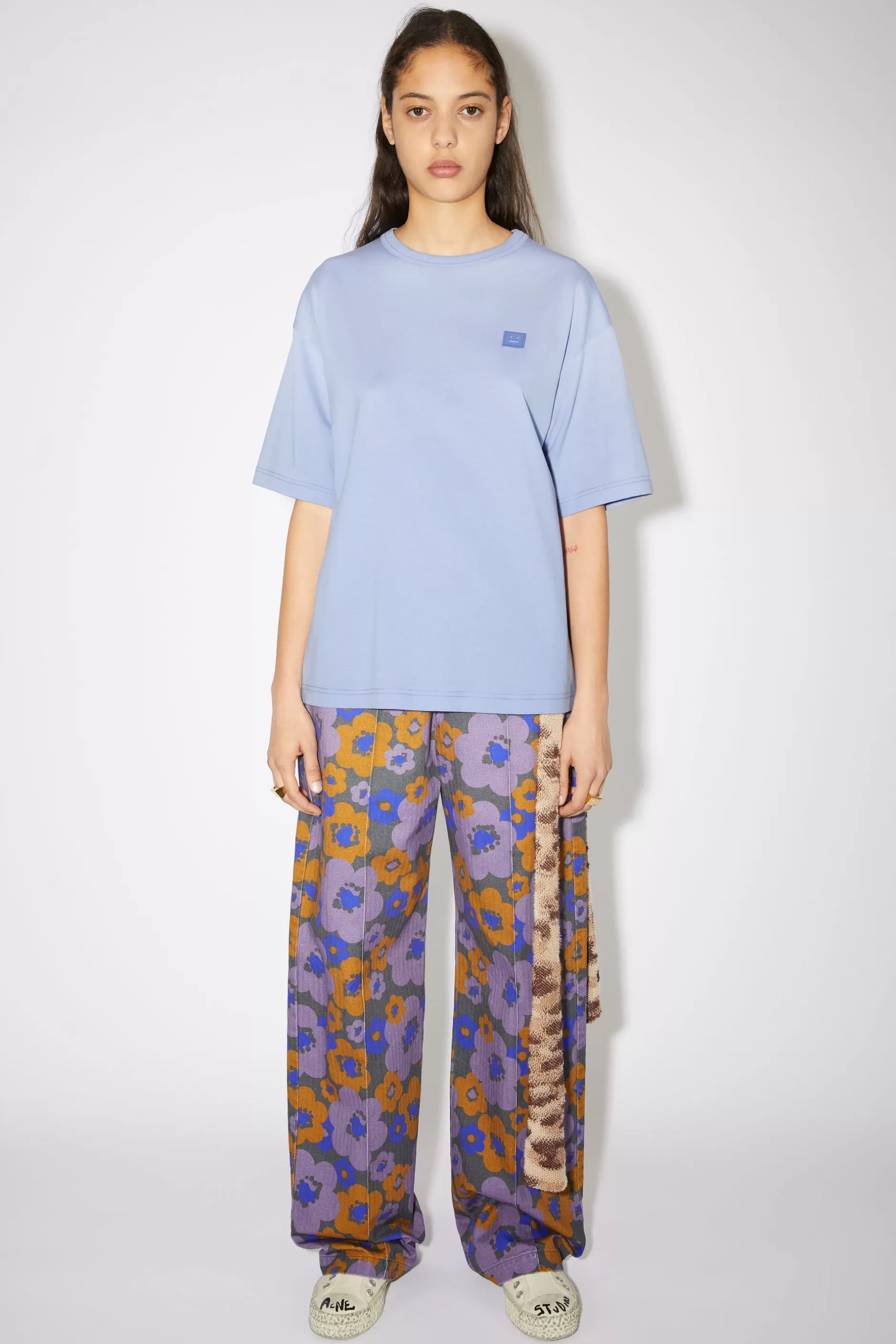 Acne Studios T-Shirt Mit Rundhalsausschnitt Blasslila Store