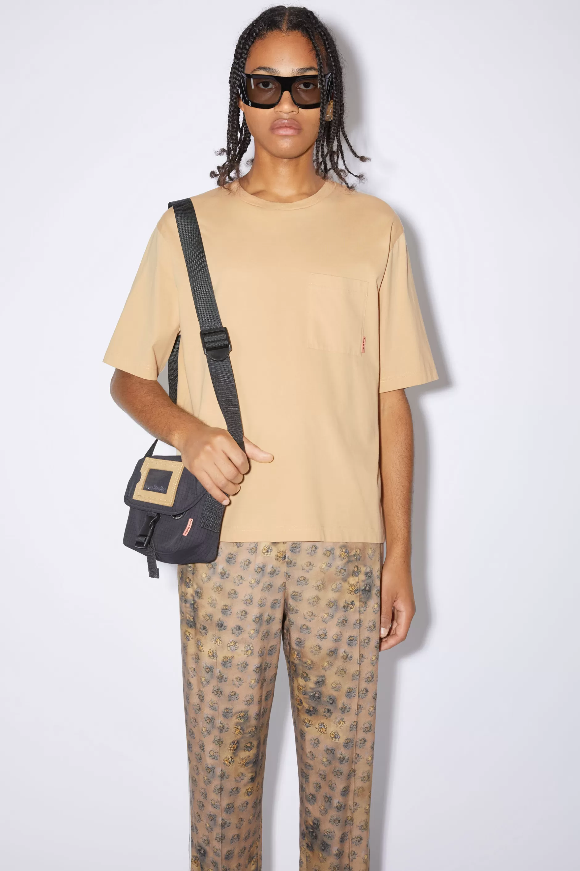 Acne Studios T-Shirt Mit Rundhalsausschnitt Helles Camel Hot